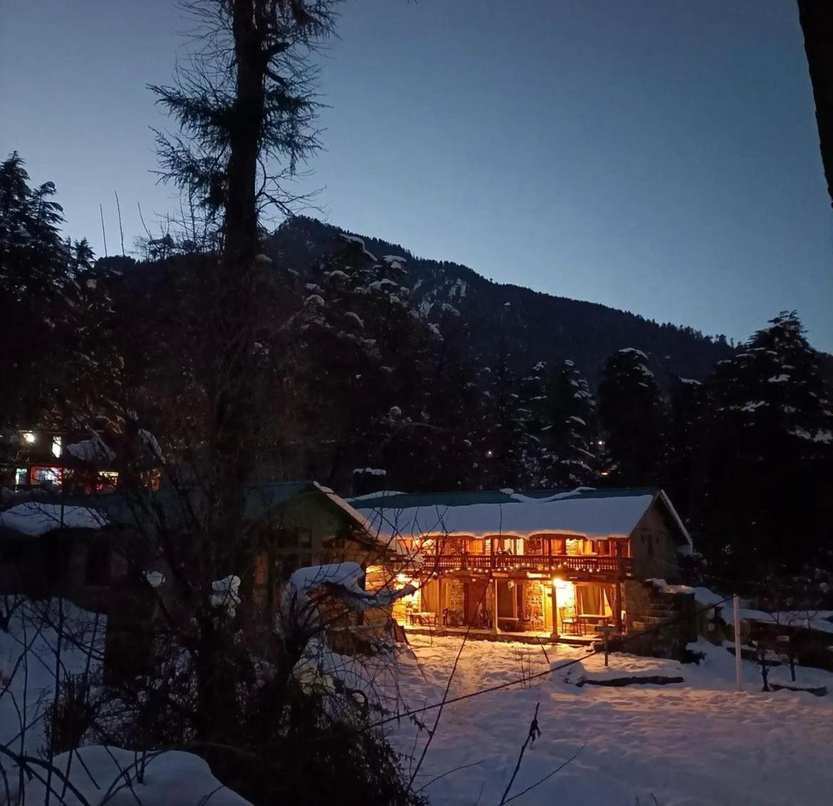 Mudhouse Old Manali Bed & Breakfast Dış mekan fotoğraf